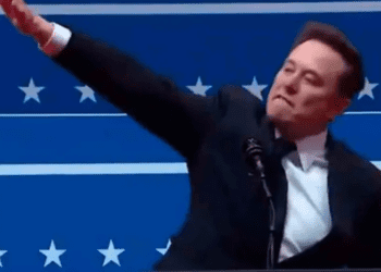 Internautas interpretan gesto de Elon Musk como saludo nazi