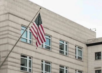 Estados Unidos suspende emisión de visas en su embajada en Bogotá