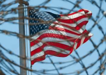 Trump enviará a migrantes irregulares a la prisión  de Guantánamo