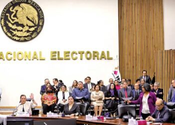 Recorte del INE afecta oficinas de partidos