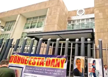 Conductora de taxi de aplicación fue atacada antes de desaparecer