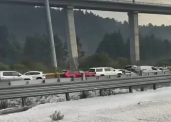 Carambola en la México-Toluca por granizada