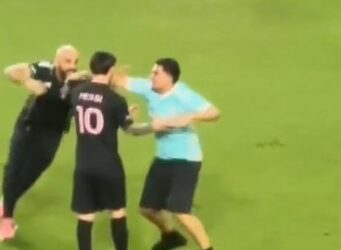 Aficionado tacklea a guardaespaldas de Messi