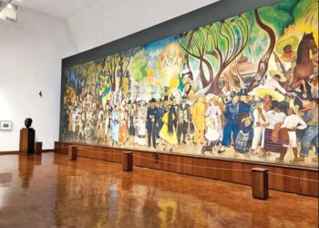 Detectan fisuras y grietas en el mural de Rivera