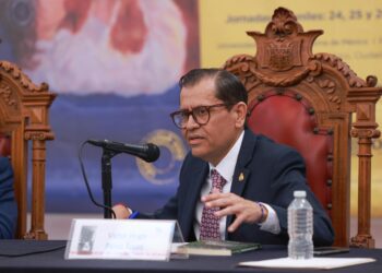 Presentan en la Feria de Minería un libro sobre límites de propiedad