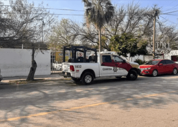 Estudiante de secundaria llevaba réplica de pistola entre sus útiles