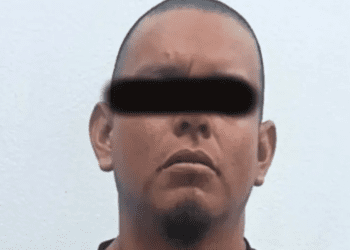 Detienen a sujeto que intentó ahorcar a su esposa; la soltó porque uno de sus hijos lloró