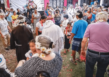 Homenaje a Las Patronas: 30 años calmando la sed a migrantes