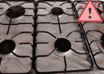 No debes usar papel aluminio para forrar la estufa, esta es la razón