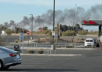 Choque entre avionetas deja dos muertos en Arizona