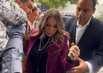 Alicia Villarreal acude a ampliar su denuncia contra Cruz Martínez