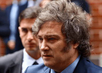 Prohíben en Argentina cirugías de cambio de género a menores de 18 años