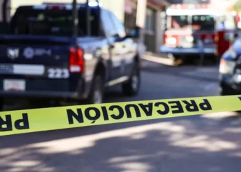 Hombre se dispara en la cara en Jardín Balbuena