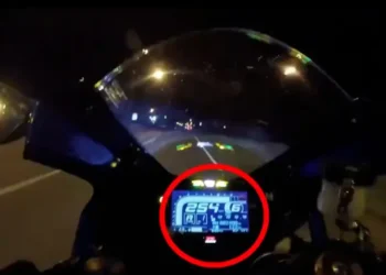 Tragedia en alta velocidad: motociclista choca a 254 km/h