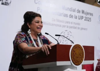 Brugada celebra aprobación de corridas de toros sin violencia en CDMX