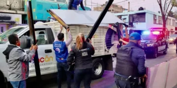 Recuperan espacios públicos en Metro Copilco y CU con operativos sorpresa