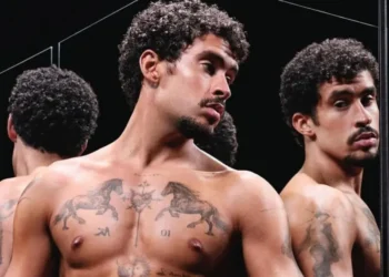 Bad Bunny incendia las redes en ropa interior