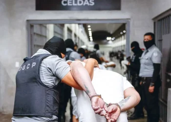 Exigen a Trump entregar datos sobre megadeportación de migrantes