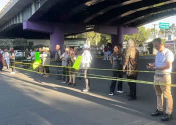 Vecinos de Coyoacán protestan por franeleros