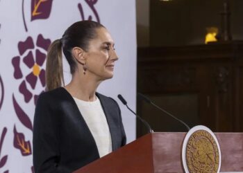 Sheinbaum y su gabinete preparan llamada con Trump