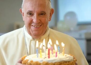 El Papa celebra 12 años de pontificado en el hospital