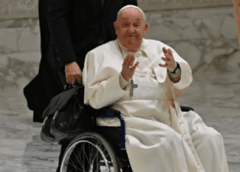 El Papa tiene “buena respuesta a la terapia”; cumple 23 días en el hospital
