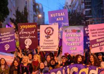 Cientos de miles de mujeres marchan en el mundo en contra de la violencia de género