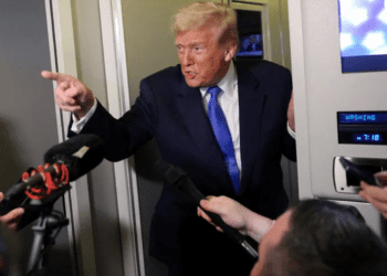 Bolsas de Estados Unidos pierden 4 billones de dólares