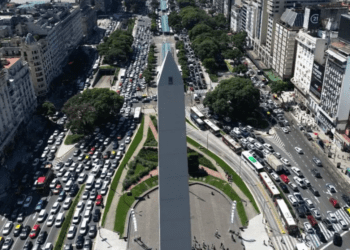 Apagón en Buenos Aires deja a miles de personas sin electricidad