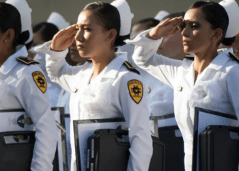 Defensa rinde homenaje a caídos a 5 años de la pandemia