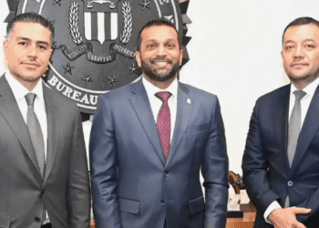 Omar García Harfuch se reúne con el director del FBI