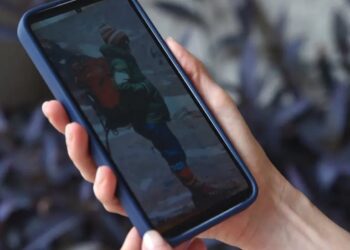 Hermanas hallan mochila de su padre, muerto hace 40 años en un volcán argentino