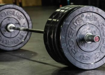 Tiktoker celebra su cumpleaños en el gym y causa debate