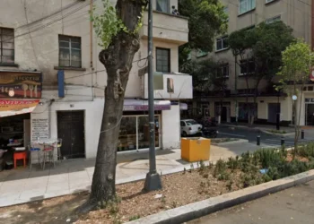 Detienen a hombre que amenazó con cuchillo a su pareja en la Cuauhtémoc, CDMX