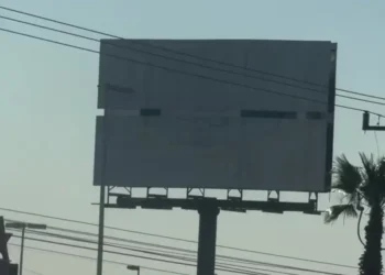 Retiran espectaculares de Andrea Chávez en Chihuahua