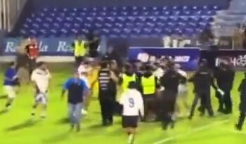 Incidente armado genera caos en estadio de Celaya