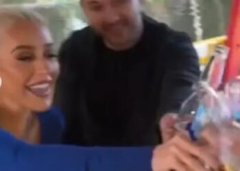 Christina Aguilera celebra en Xochimilco