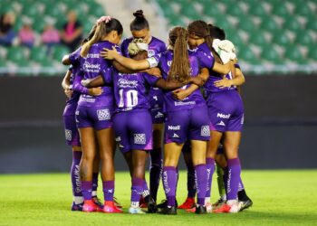 Futbolista de Mazatlán Femenil, suspendida seis años