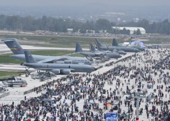 FAMEX, economía de baja altura y satélites