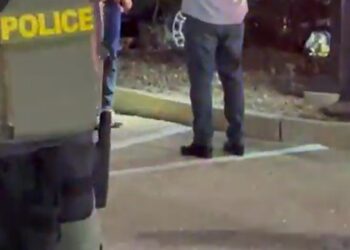 México asiste a cinco connacionales detenidos en redadas migratorias en Colorado