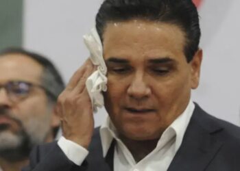 Claudia Sheinbaum señala corrupción tras suspensión otorgada a Silvano Aureoles