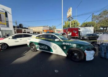 Camión y patrulla de CDMX atropellan a adulta mayor en Vallejo