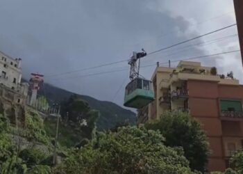 Cae teleférico en Semana Santa; hay al menos tres muertos
