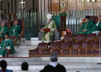 Misa por el Papa Francisco en la Basílica; hora aquí