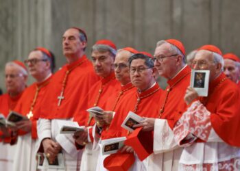 Cónclave para elegir nuevo Papa iniciará el 7 de mayo, anuncia el Vaticano