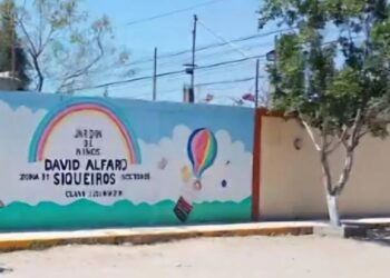 Arrestan a maestra de kínder por abuso infantil