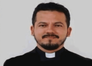 Hallan con vida al sacerdote reportado como desaparecido en Culiacán
