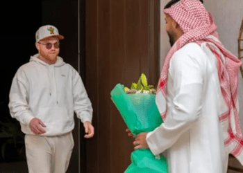 Reciben al ‘Canelo’ en Arabia Saudita