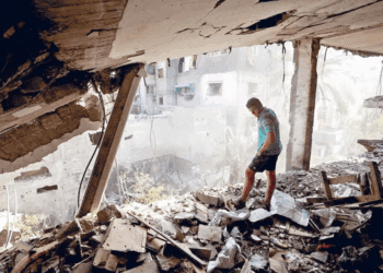 Israel ataca nuevamente y ya controla un tercio de Gaza