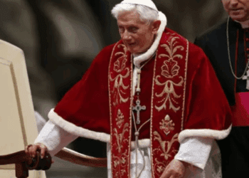 Los papas que renunciaron al trono de San Pedro